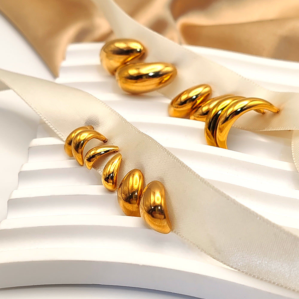 Noa Teardrop Studs in gold tone, product image 11