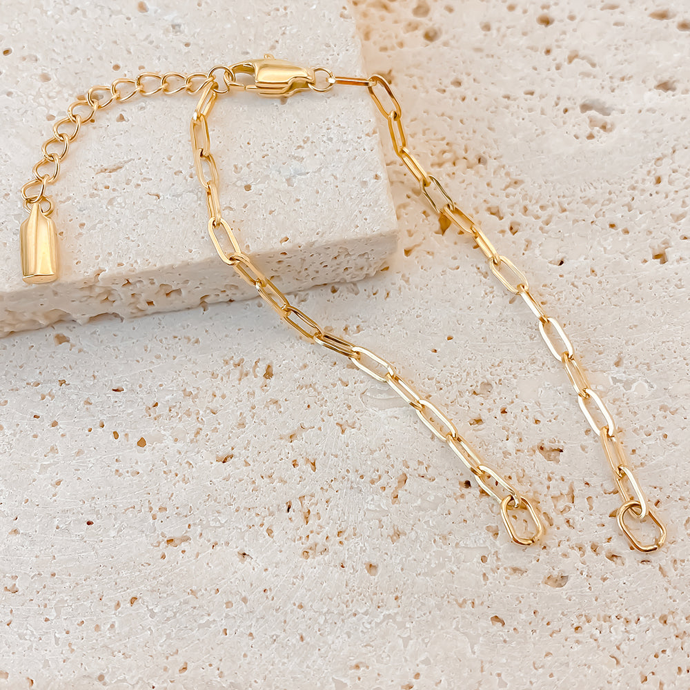Arden Paperclip Bracelet in gold tone featuring paperclip chain, product image 4