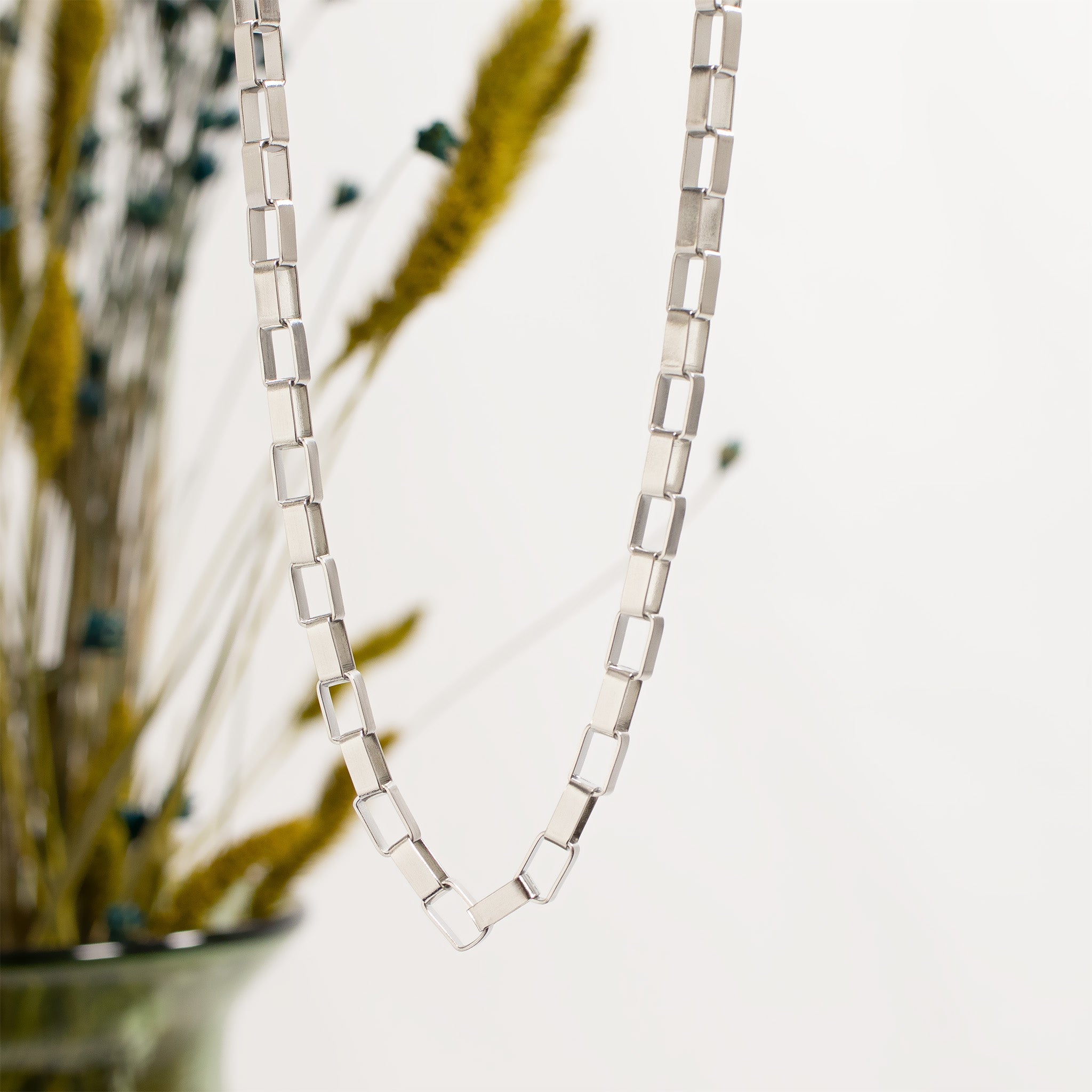 Thick Paperclip Chain