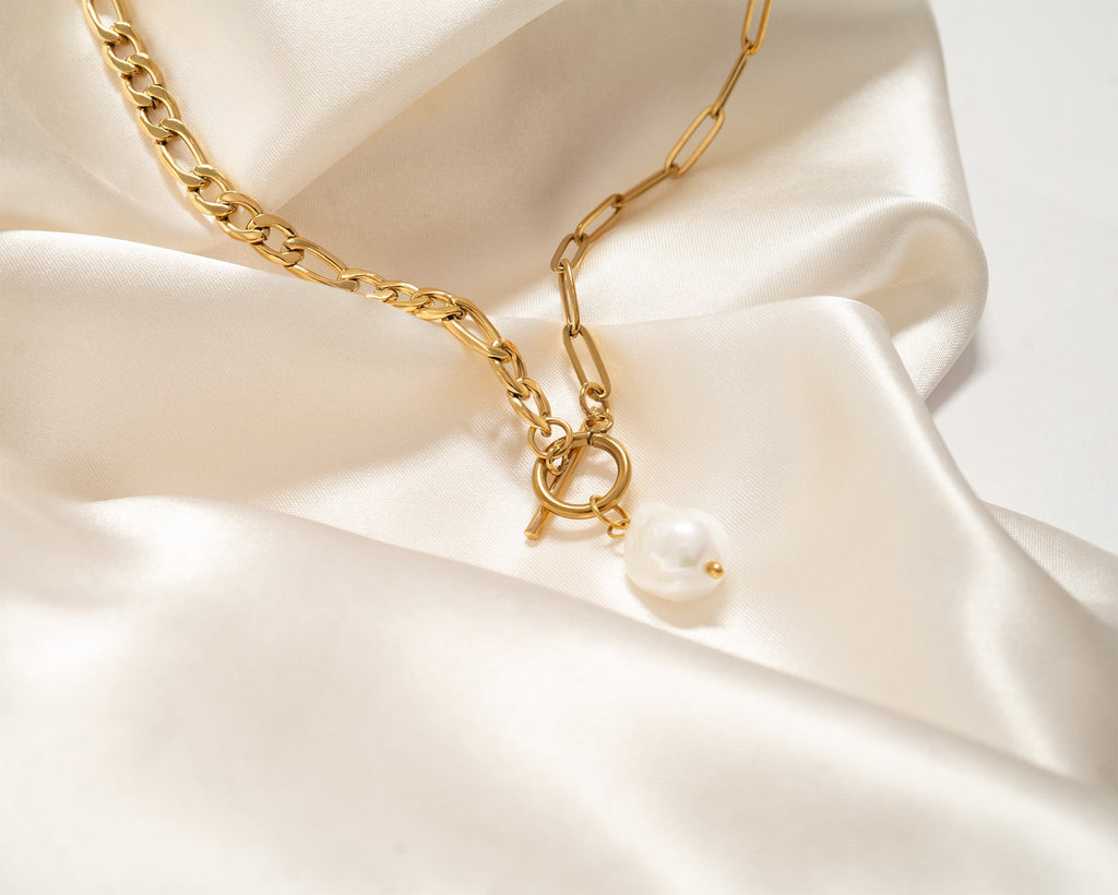 New Horizons Freshwater Pearl Charm Necklace