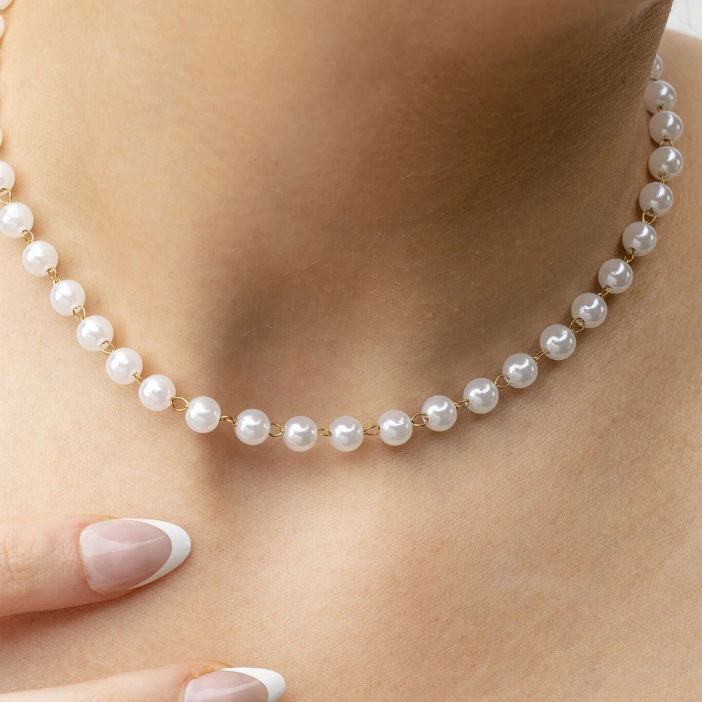 Glass Pearl Beaded Necklace- gold model 
