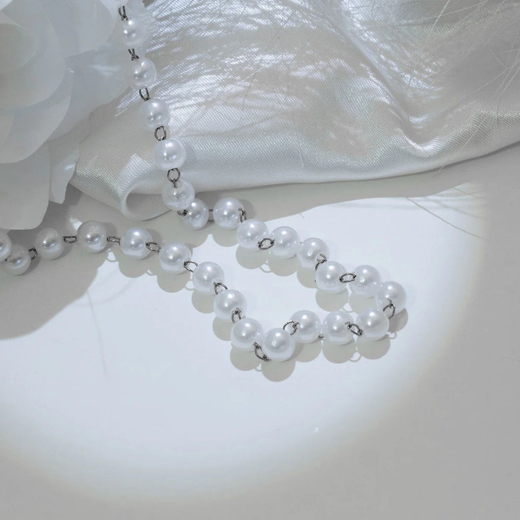 Glass Pearl Beaded Necklace- silver studio 
