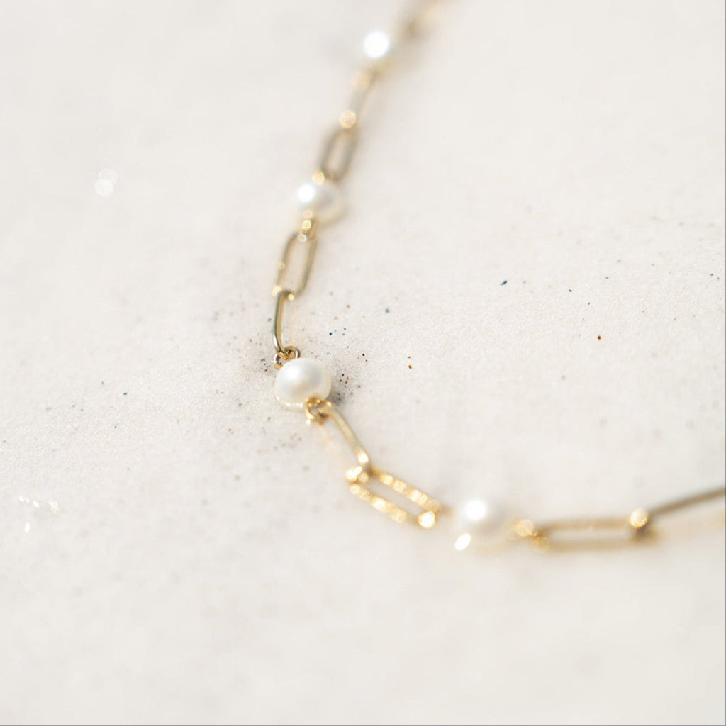 Pearl Station Paperclip Chain Bracelet
