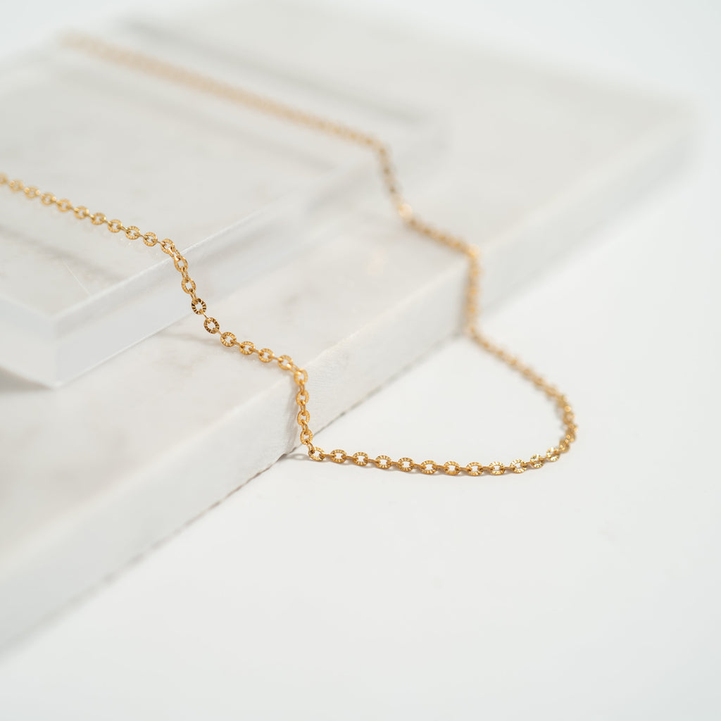 Stainless Steel PVD Coated Crimped Oval Link Chain Necklace / CHN3012