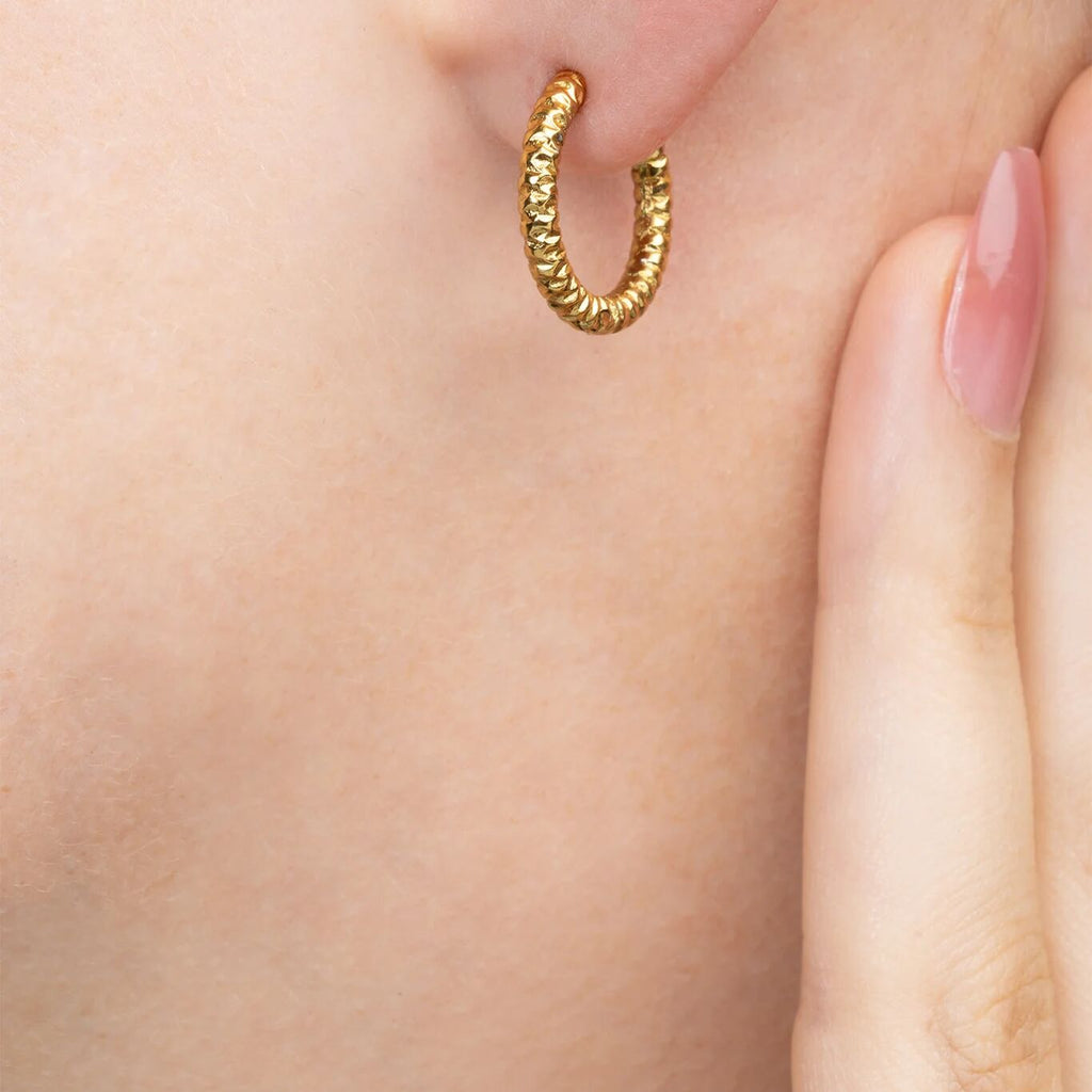Textured Huggie Hoop Earrings-gold model 