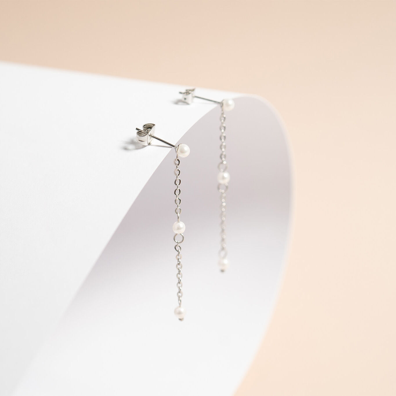 Pearl Dangle Earrings