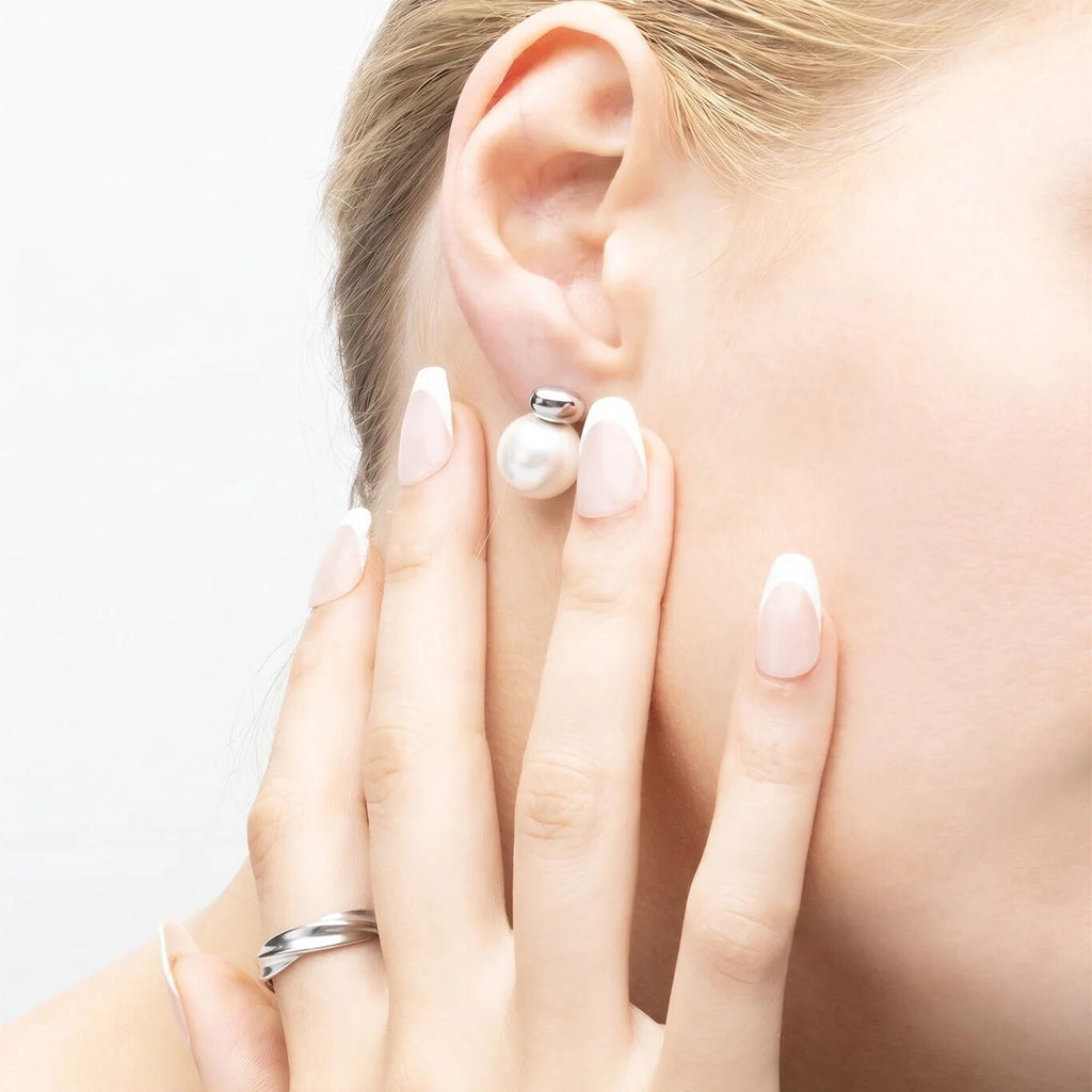 12mm Glass Pearl Stud Earrings - Model
