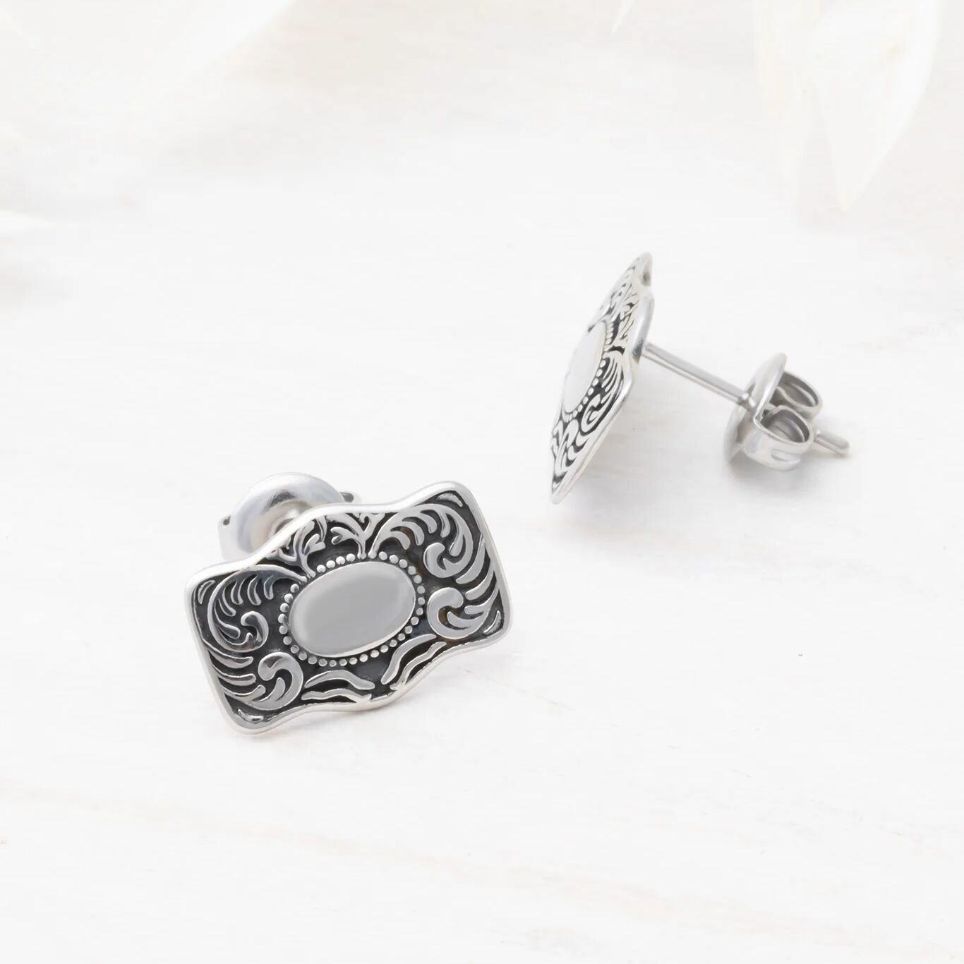Buckle Stud Earrings - Studio
