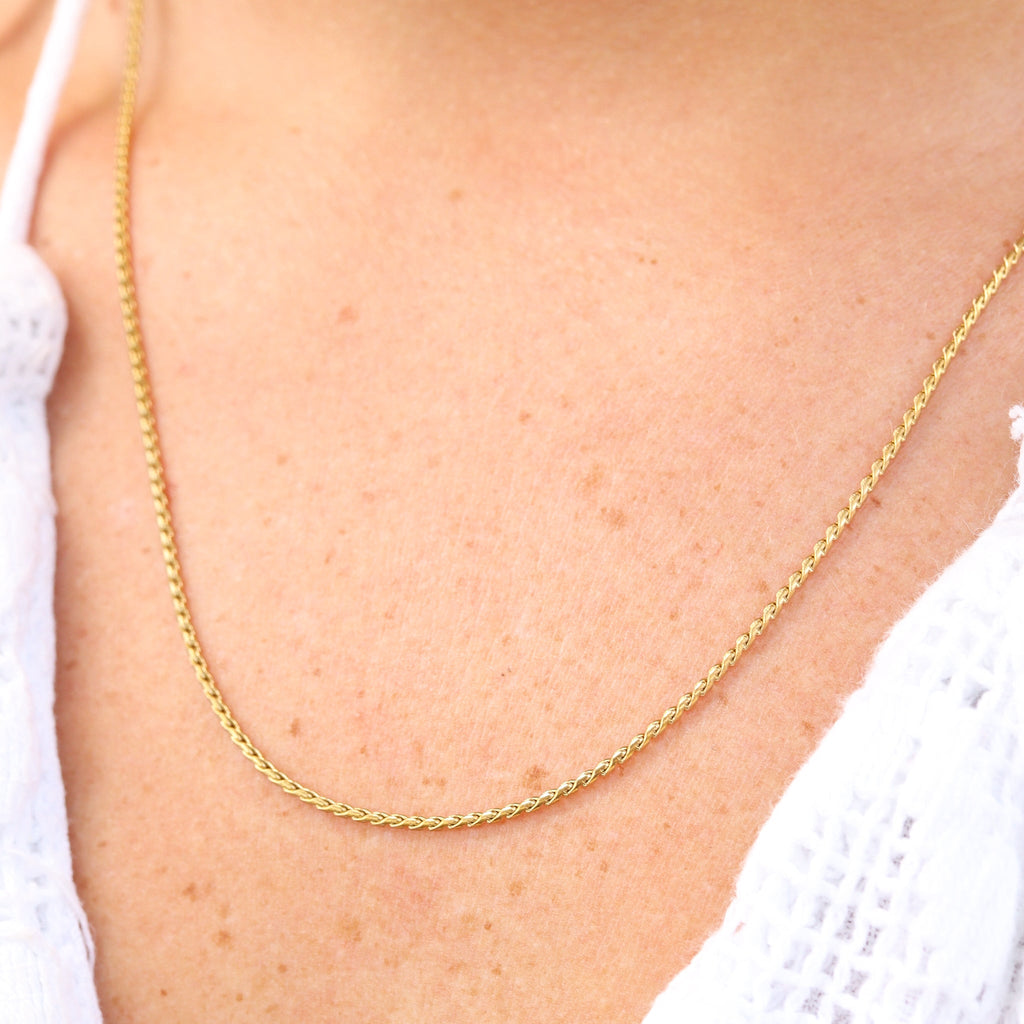 Twisted Round Link Chain Necklace