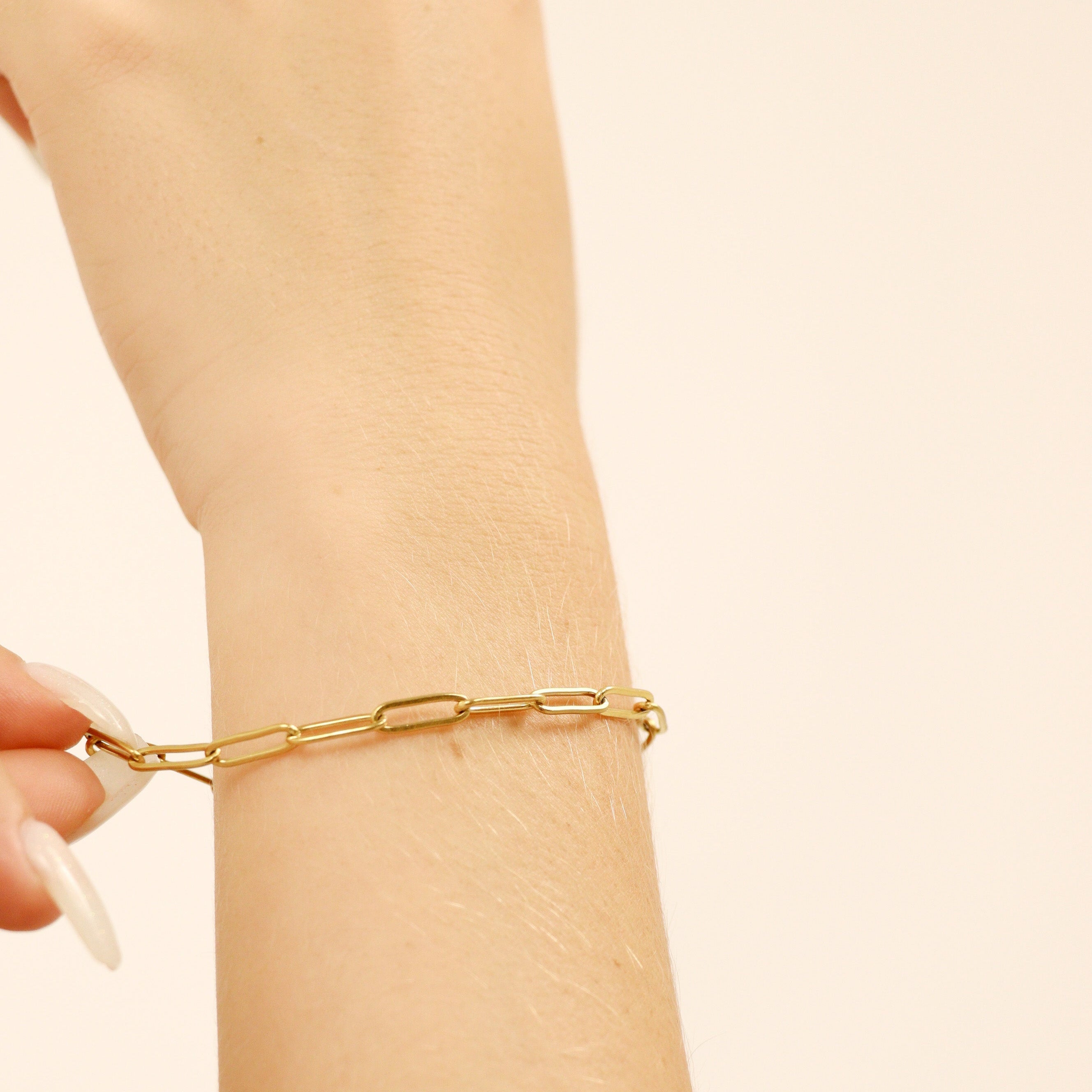 Gold paperclip chain bracelet