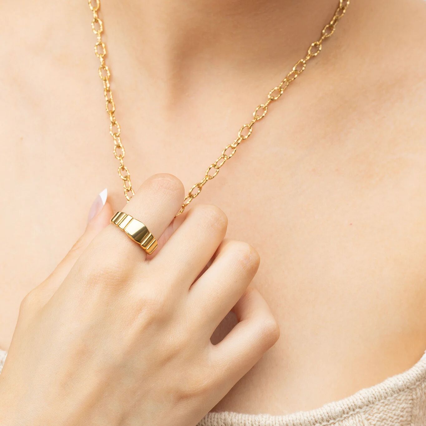 Ridged Band Signet Ring- gold model 