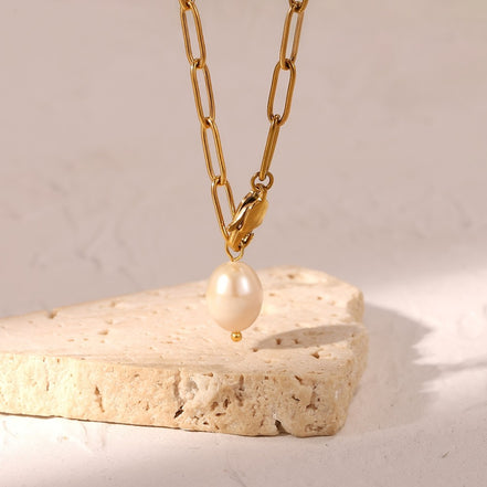 Solea Pearl Pendant Necklace in gold tone featuring pearl accent, product image 4