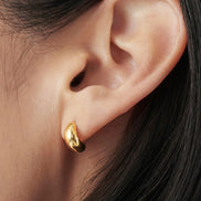 Noa Teardrop Studs in gold tone, product image 5