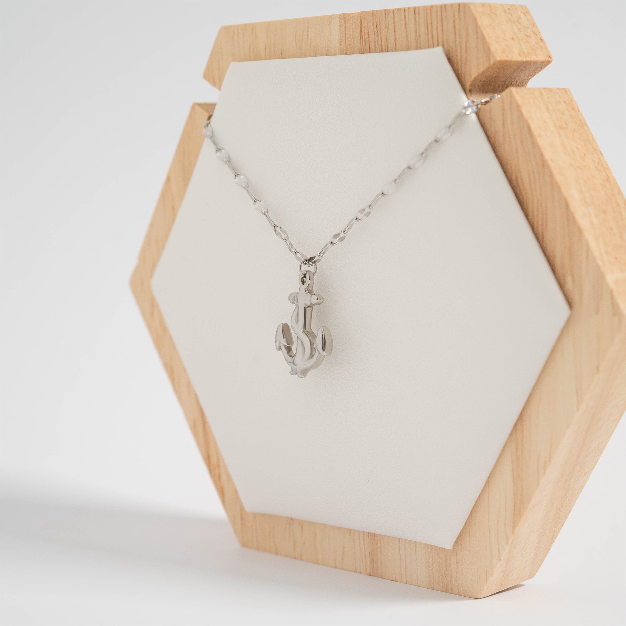 Detailed Anchor Charm