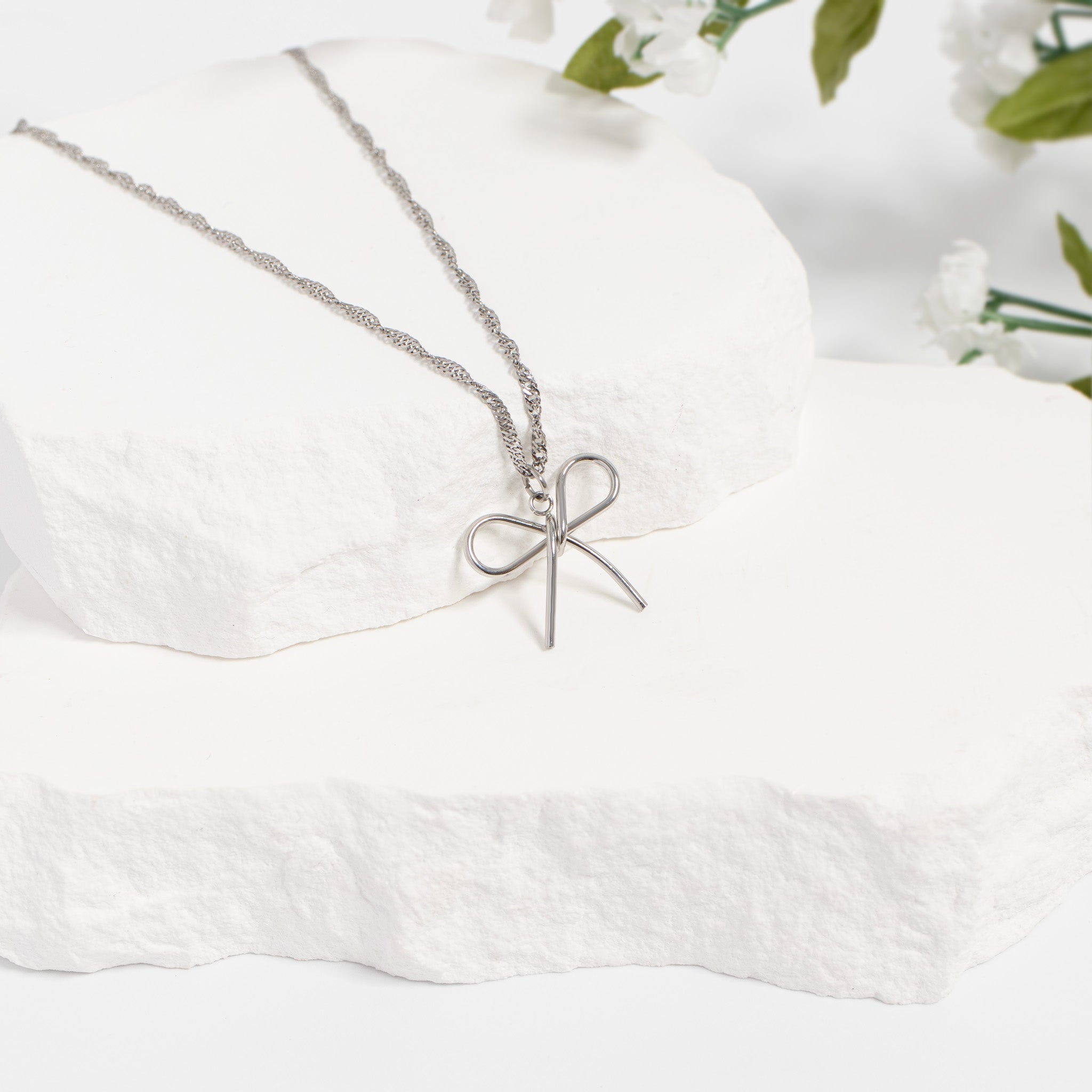 18K Gold PVD Stainless Steel Thin Bow Charm