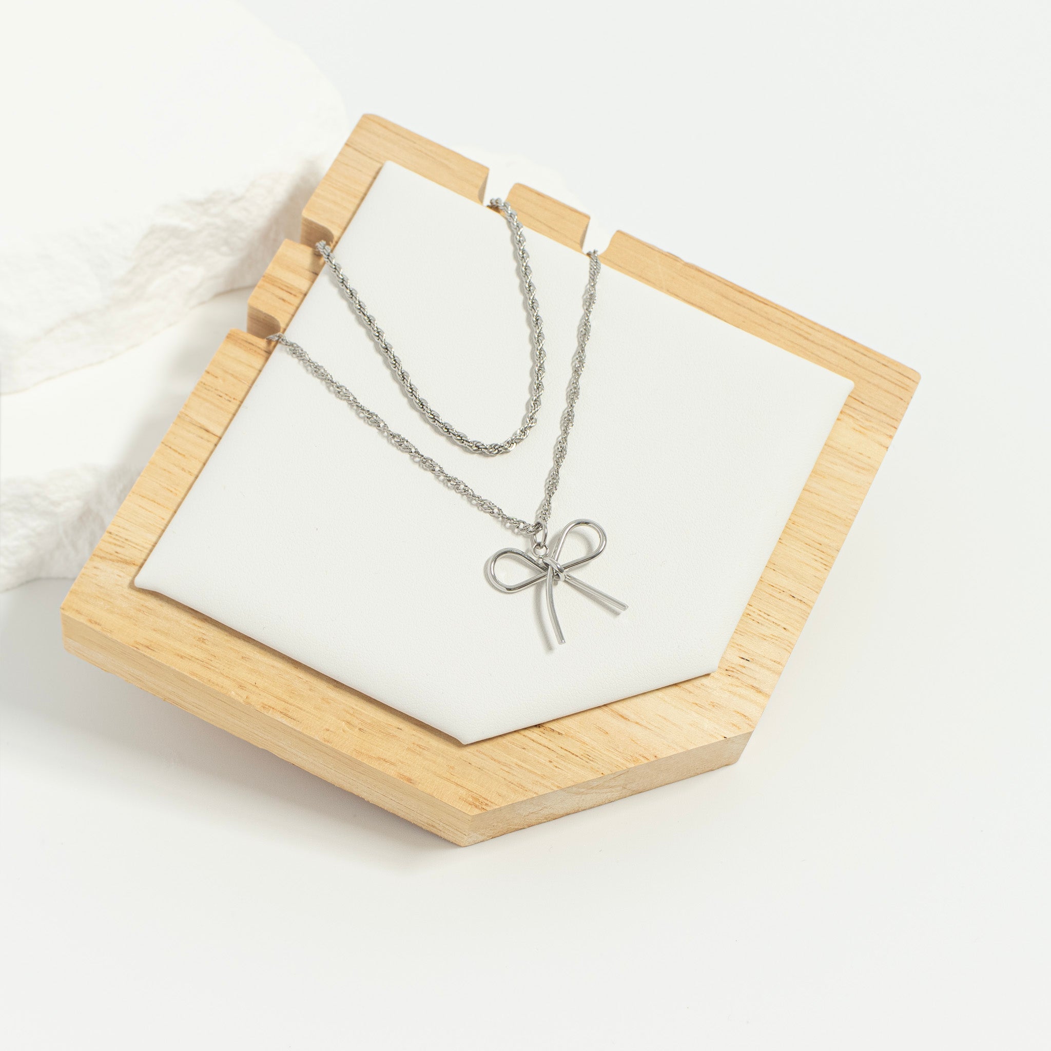 18K Gold PVD Stainless Steel Thin Bow Charm