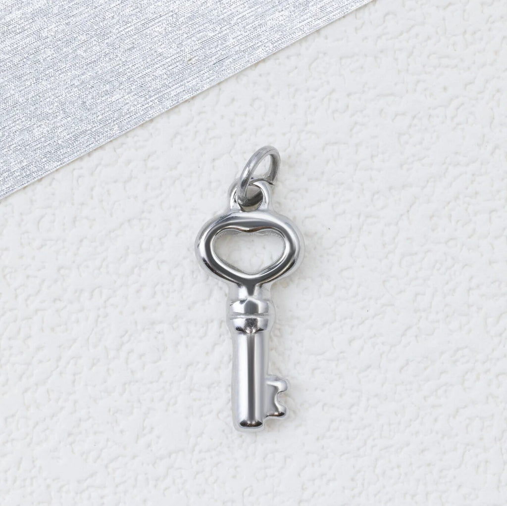 Key Charm- silver studio 