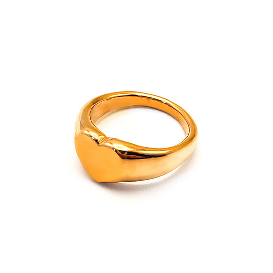 Amour Heart Ring in gold tone
