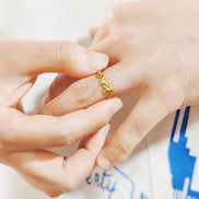 Noa Open Ring in gold tone, product image 3