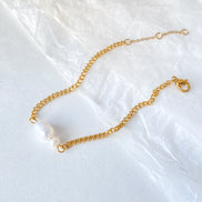 Solea baroque freshwater pearl bracelet in gold tone – product photo 3